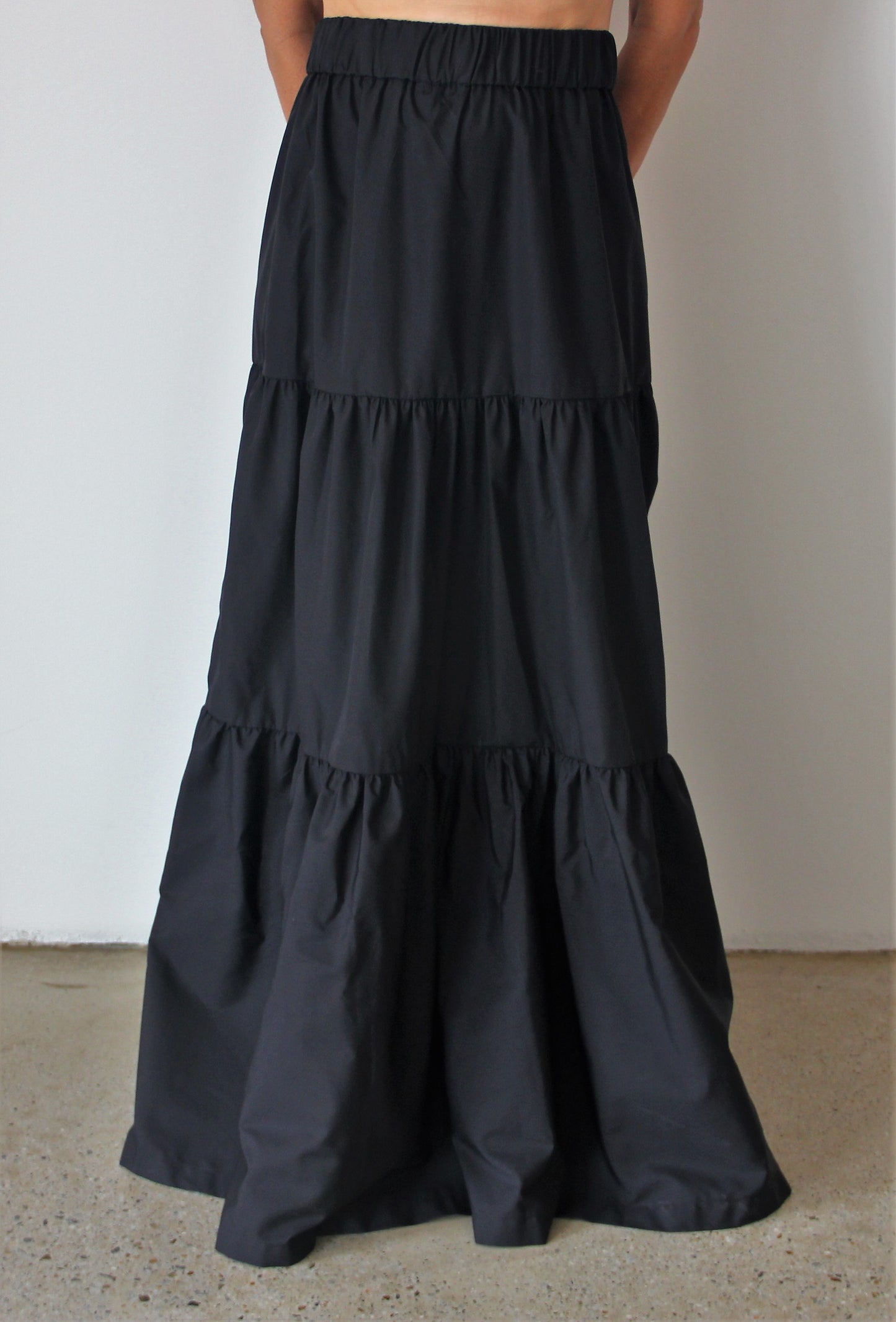 Black Long Fairwell Skirt